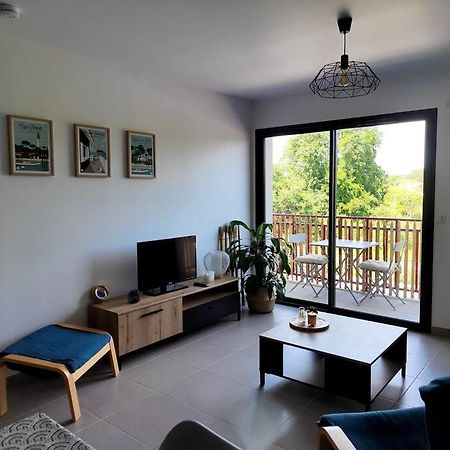 Location De Vacances A Andernos - Appartement 2 Chambres Dans Residence Neuve Exterior photo