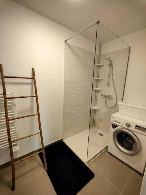 Location De Vacances A Andernos - Appartement 2 Chambres Dans Residence Neuve Exterior photo